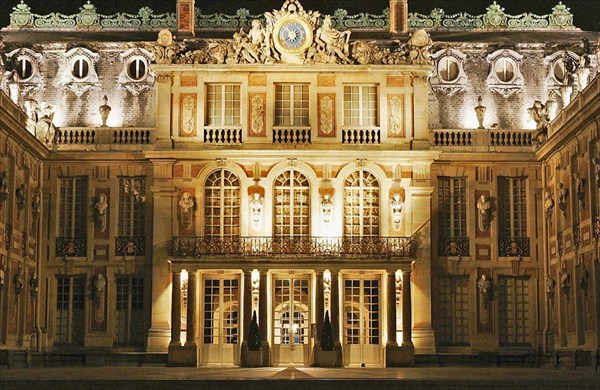 Фасад Версальского Дворца